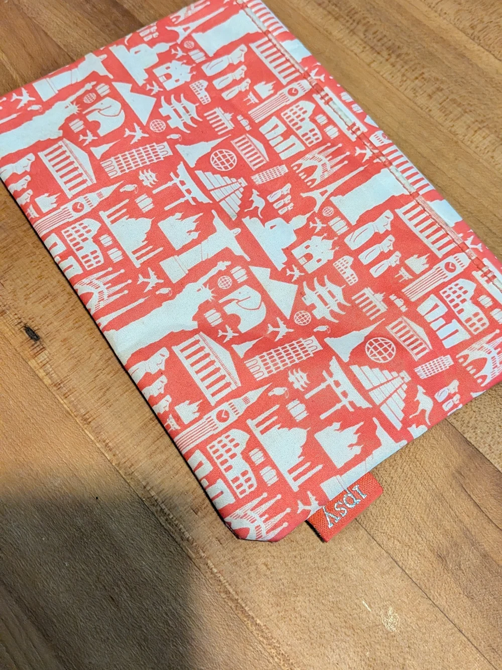 IPSY Coral Red Travel Landmarks Print Envelope Clutch Cosmetic Makeup Bag